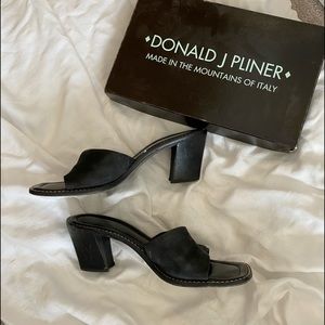 Donald Pliner Black Heels